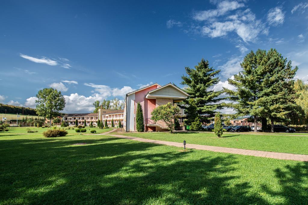 Motel Gilău Zewnętrze zdjęcie